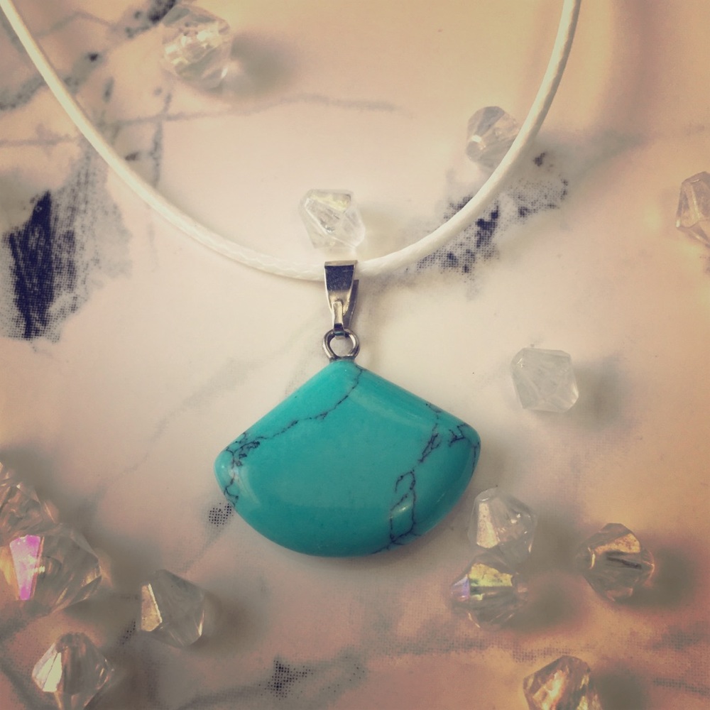 ➰Handmade GemStone Necklace - Picture 2 of 3